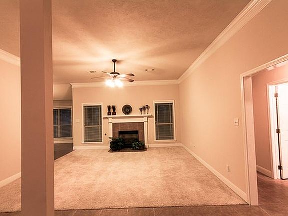 4th image of 4202 Conway Ct