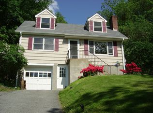 9 Lee Rd, North Salem, NY 10560