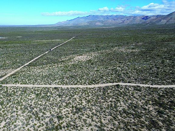 2nd image of 4.78Acres La Defensa Lane #177