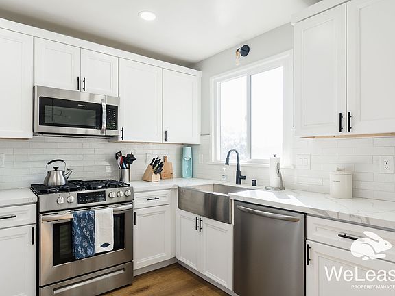 2nd image of 2027 Rexford Dr