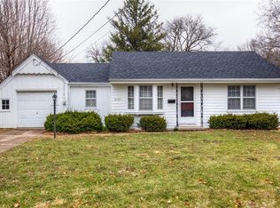 4207 Madison Ave, Des Moines, IA 50310