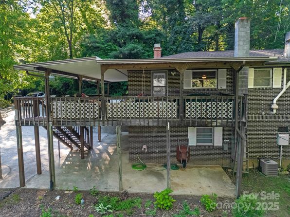 176 Lake Sega Rd, Brevard, NC 28712