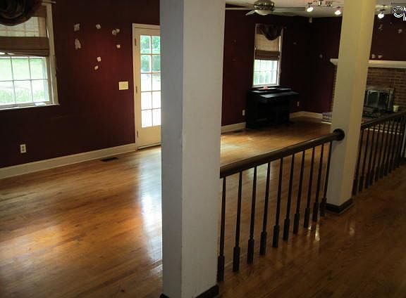 3rd image of 7427 Mountainbrook Dr