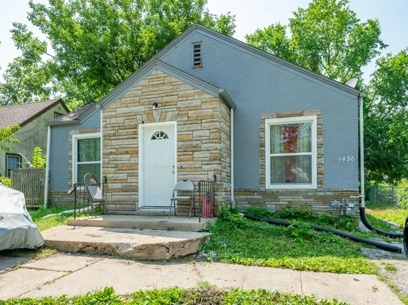 1436 21st St, Des Moines, IA 50311