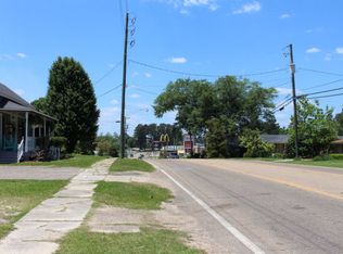 508 Hill St, Ellisville, MS 39437