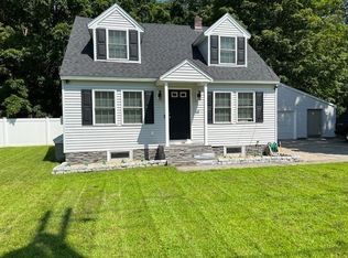 34 Nashua Rd, Pepperell, MA 01463