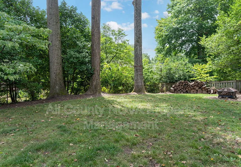 4126 Lenox Dr — Photo 36