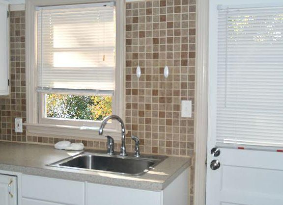 Kitchen sink area