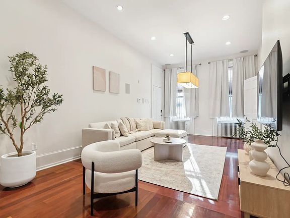5th image of 131 N 20th St #1A