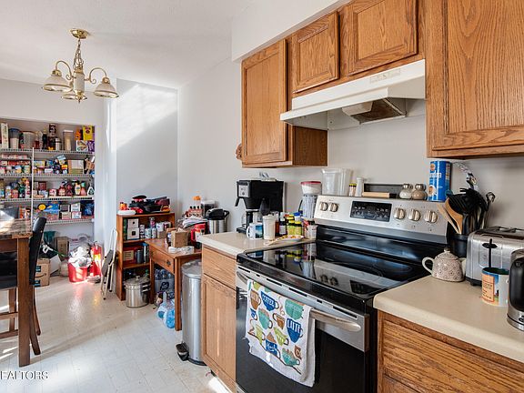 5th image of 5623 Tennyson Dr