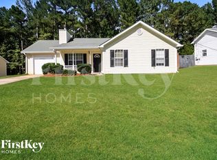 22 Chelsea Ln, Grantville, GA 30220