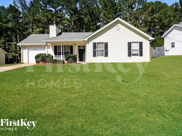 22 Chelsea Ln, Grantville, GA 30220