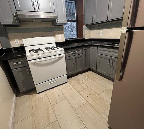 2nd image of 2817 Foster Ave APT 1B