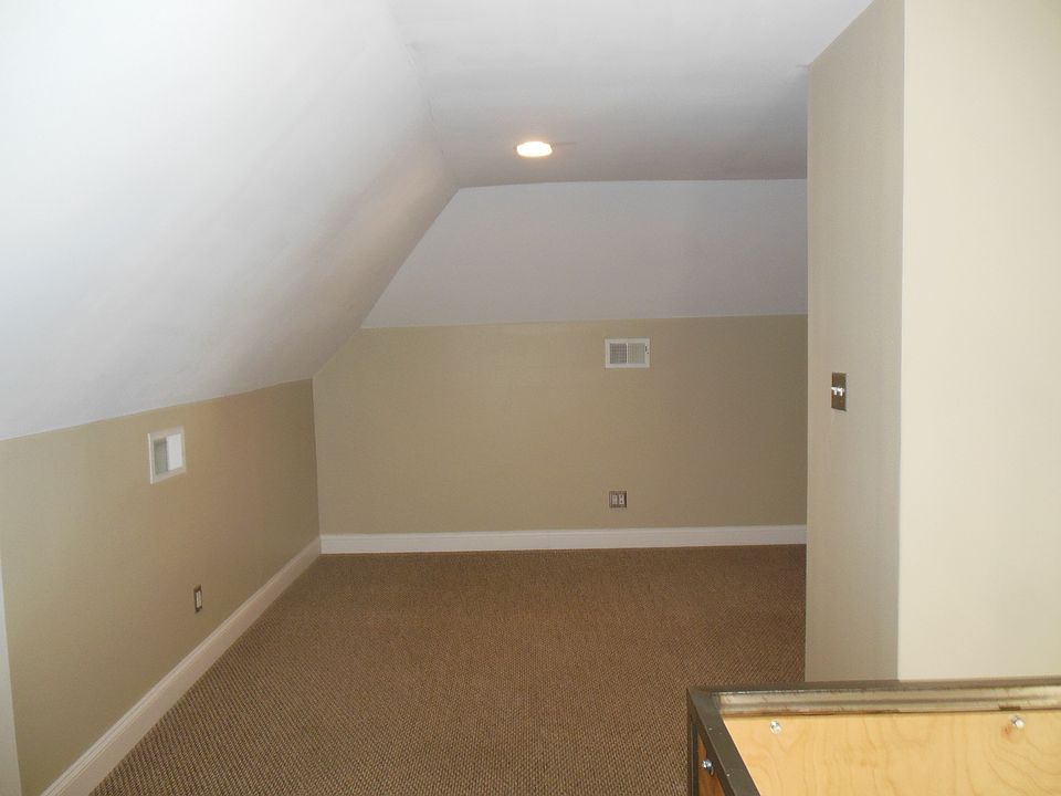 1st image of 210 17th St SW