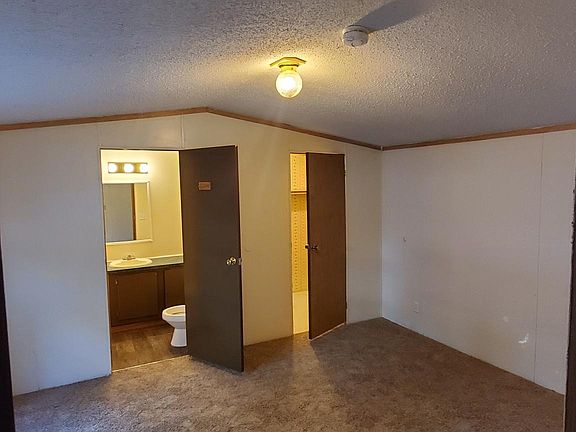 4th image of 7 Circle Creek Ln