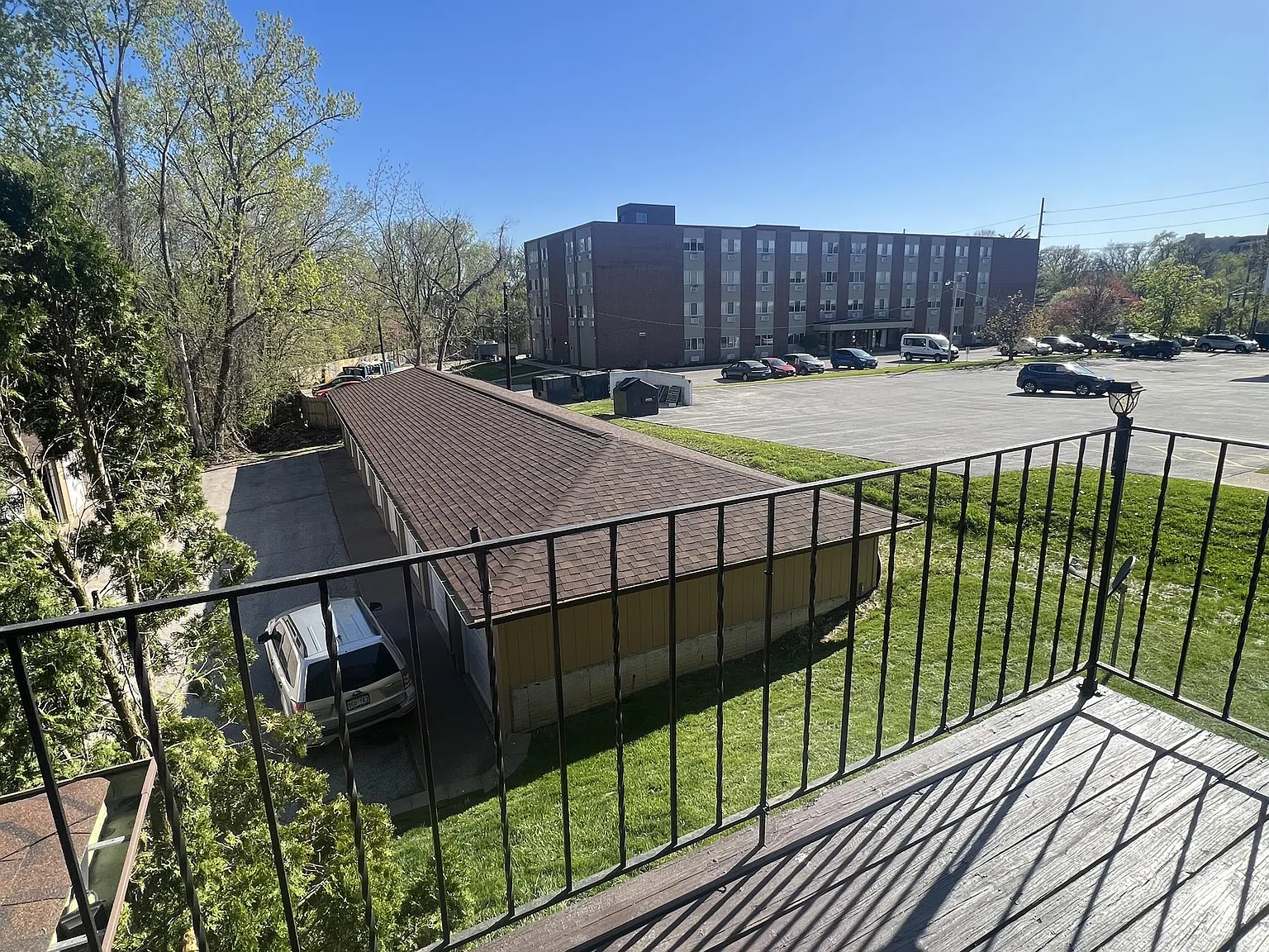 2500 & 2504 26th Avenue Court — Photo 3