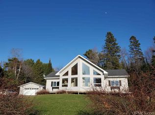 16645 Bayshore Dr, Lanse, MI 49946