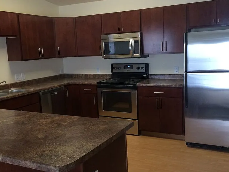 West Lake III Apartments — Photo 69