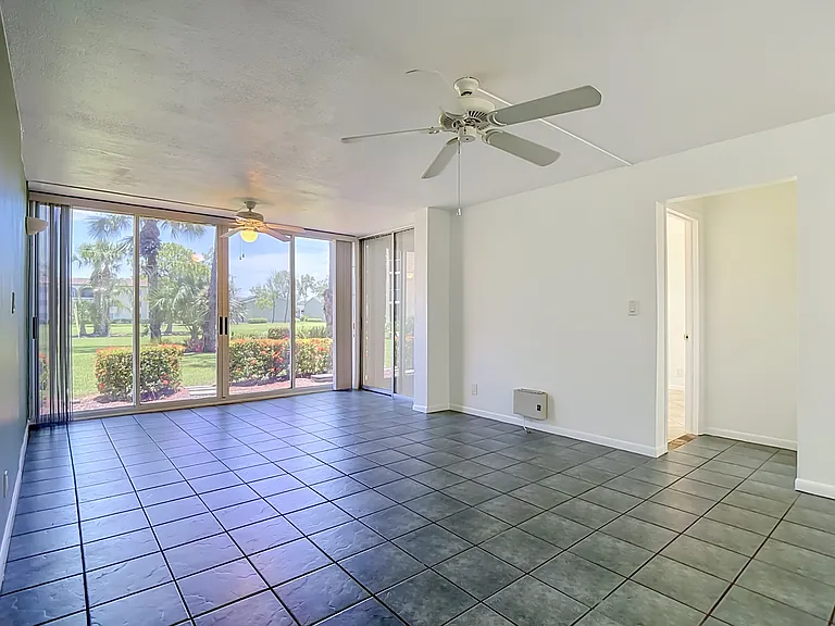 1087 Forest Lakes Dr #102 — Photo 6