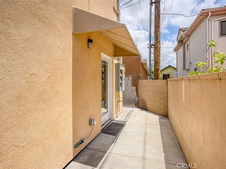 532 W Harvard St — Photo 21