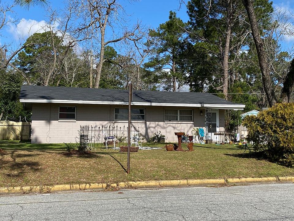 2nd image of 809 14th Ave