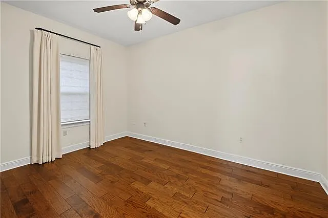404 Golden Leaf Ct — Photo 17