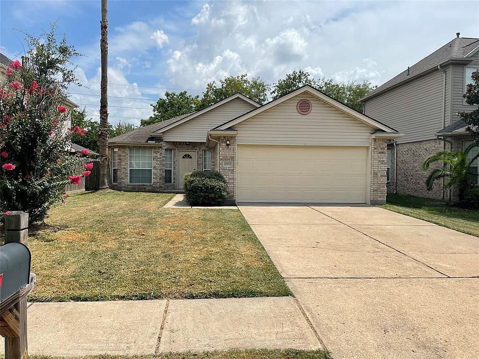 1st image of 10811 Golden Sunshine Dr