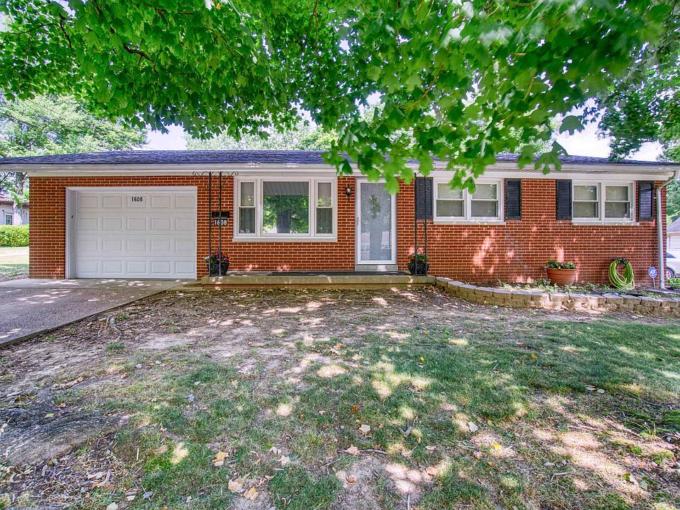 1st image of 1608 Hicks Dr