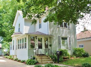 410 E Benton St, Morris, IL