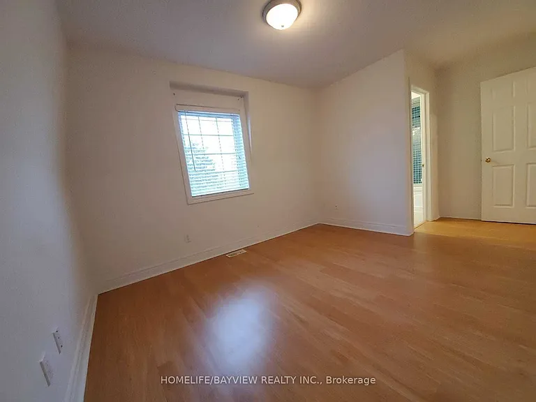 215 16th Ave #18 — Photo 14