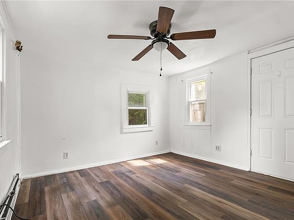3rd image of 417 Jackson St