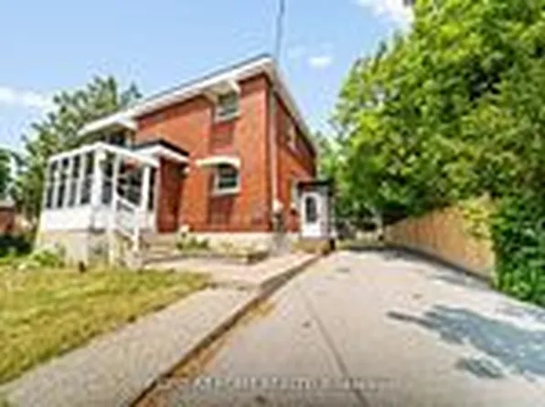 21 Thomson St, Barrie, ON L4N 1X4