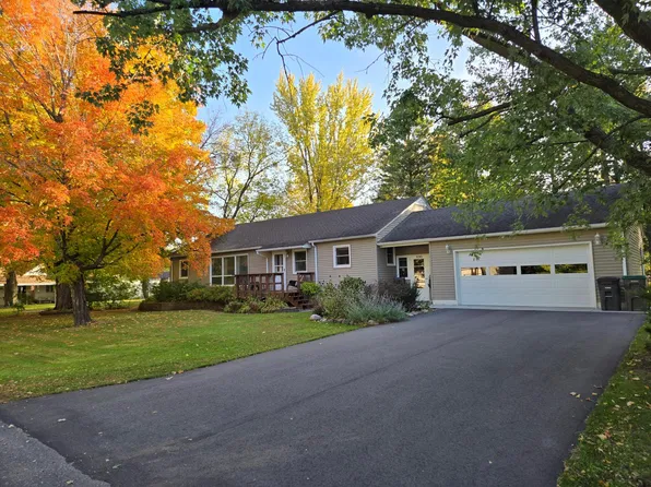 530 Central Ave S, Milaca, MN 56363