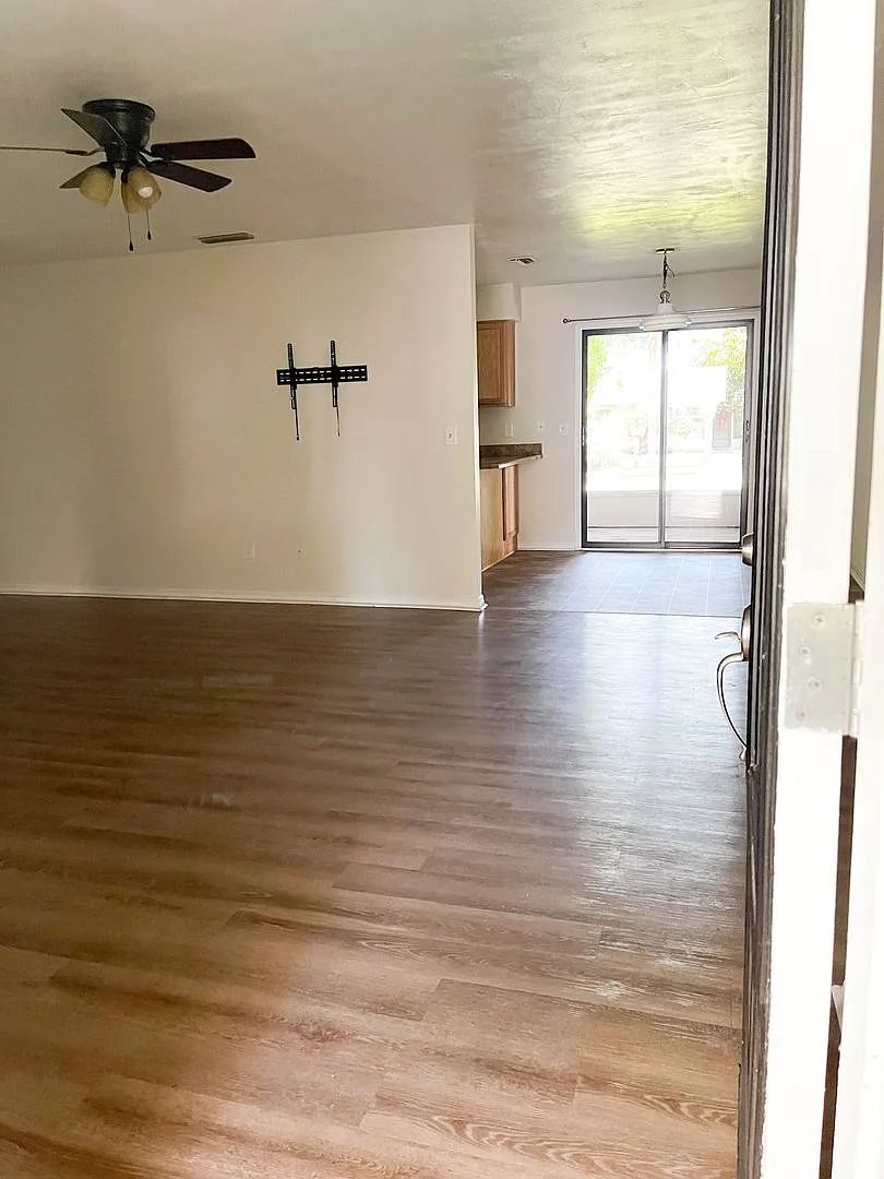 Building Photo - 4 Black Jack Cir