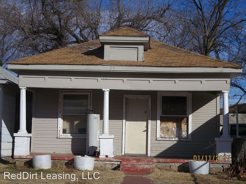 2nd image of 2229 SW 23rd St