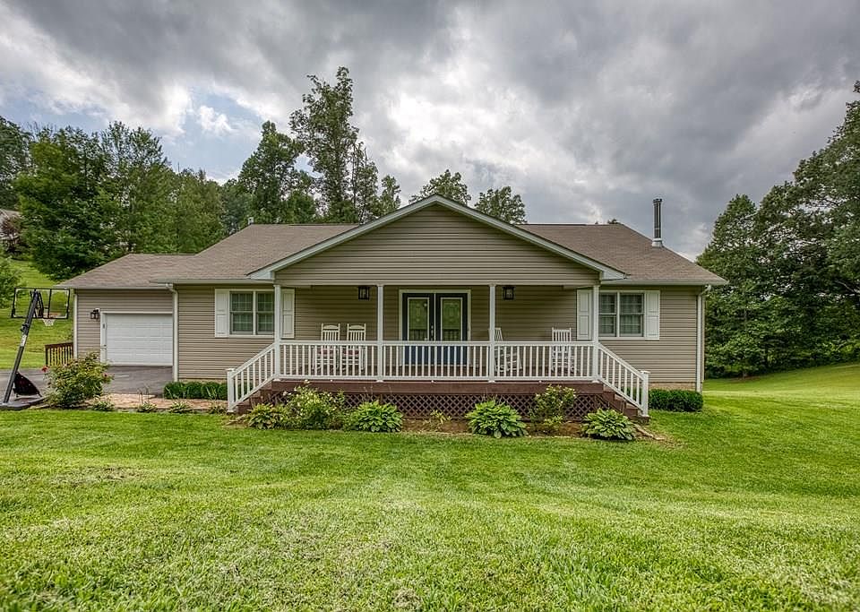 1st image of 67 Wood Land Cir