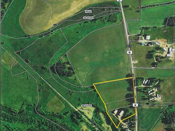 7841 County Rd N #M, Argyle, WI 53504