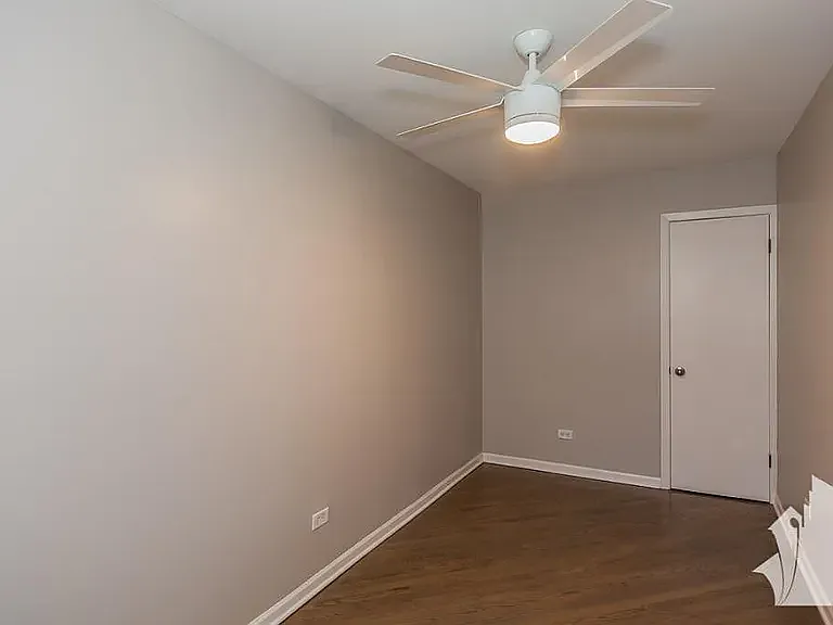 1036 N Honore St #1R — Photo 6