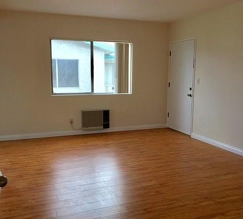 2nd image of 347 Salem St #4