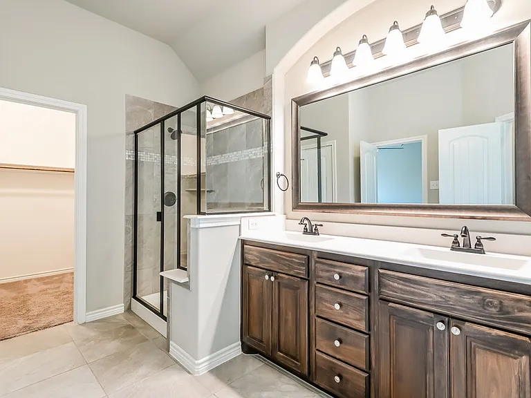 325 Strait Ln — Photo 15