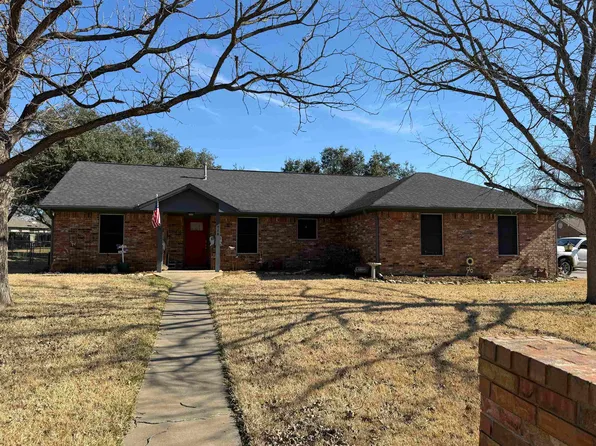 914 Woodson Dr, Caldwell, TX 77836