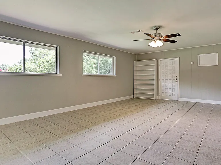 1803 Jones St — Photo 2