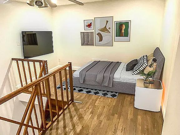 3rd image of 425 E 80th St APT 6D