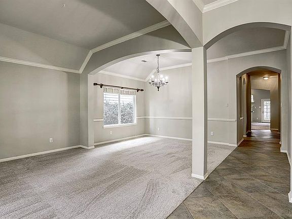 4th image of 15223 Henderson Point Dr