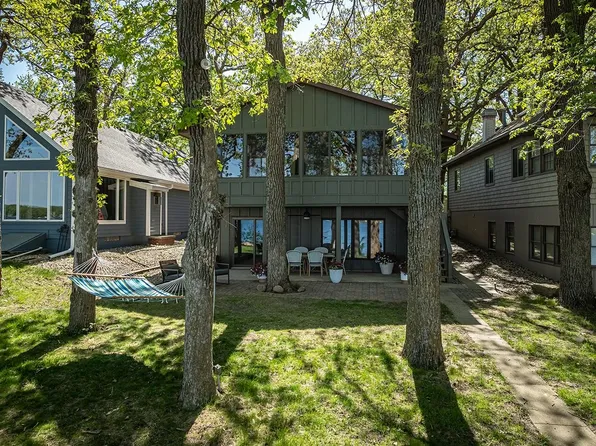 2902 Manhattan Blvd, Wahpeton, IA 51360