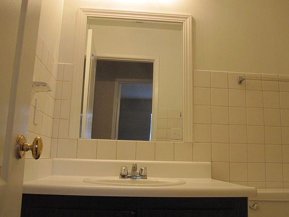 5th image of 451 Sequoia Blvd