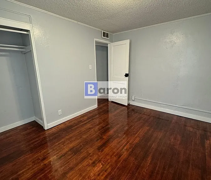 1505 N Adams St — Photo 6