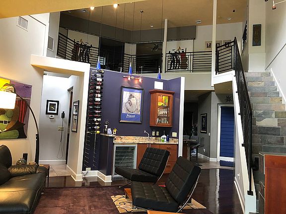 4th image of 2254 Hoffner Ave