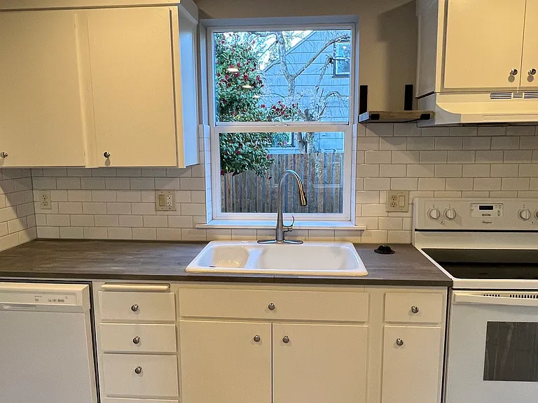 3200 Watson Ave — Photo 23