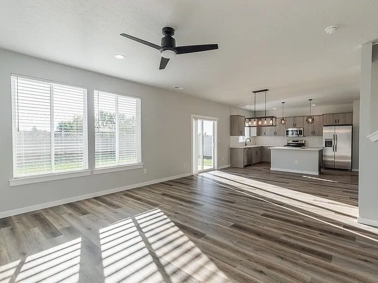 2640 N Silver Wolf Ave — Photo 13